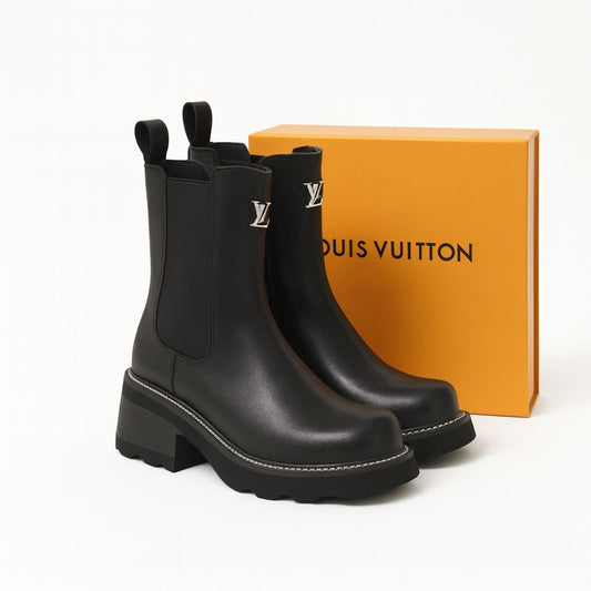 Louis Vuitton boots￼