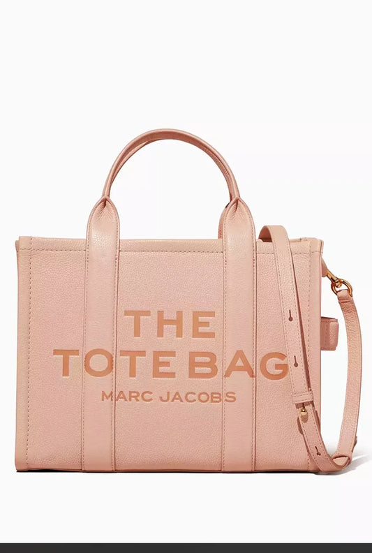 MARC JACOBS